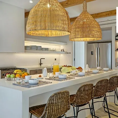 Villa Zenon - Ideal For 14 People With A Spectacular View Parikia (Paros)
