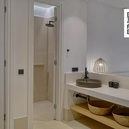 Villa Zenon - Ideal For 14 People With A Spectacular View Parikia (Paros)
